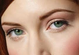 Статуси про зелені очі